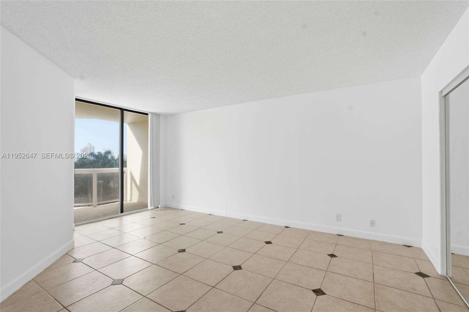 The Landmark at 20185 Country Club Dr, Aventura, FL 33180 - For Sale photo 13