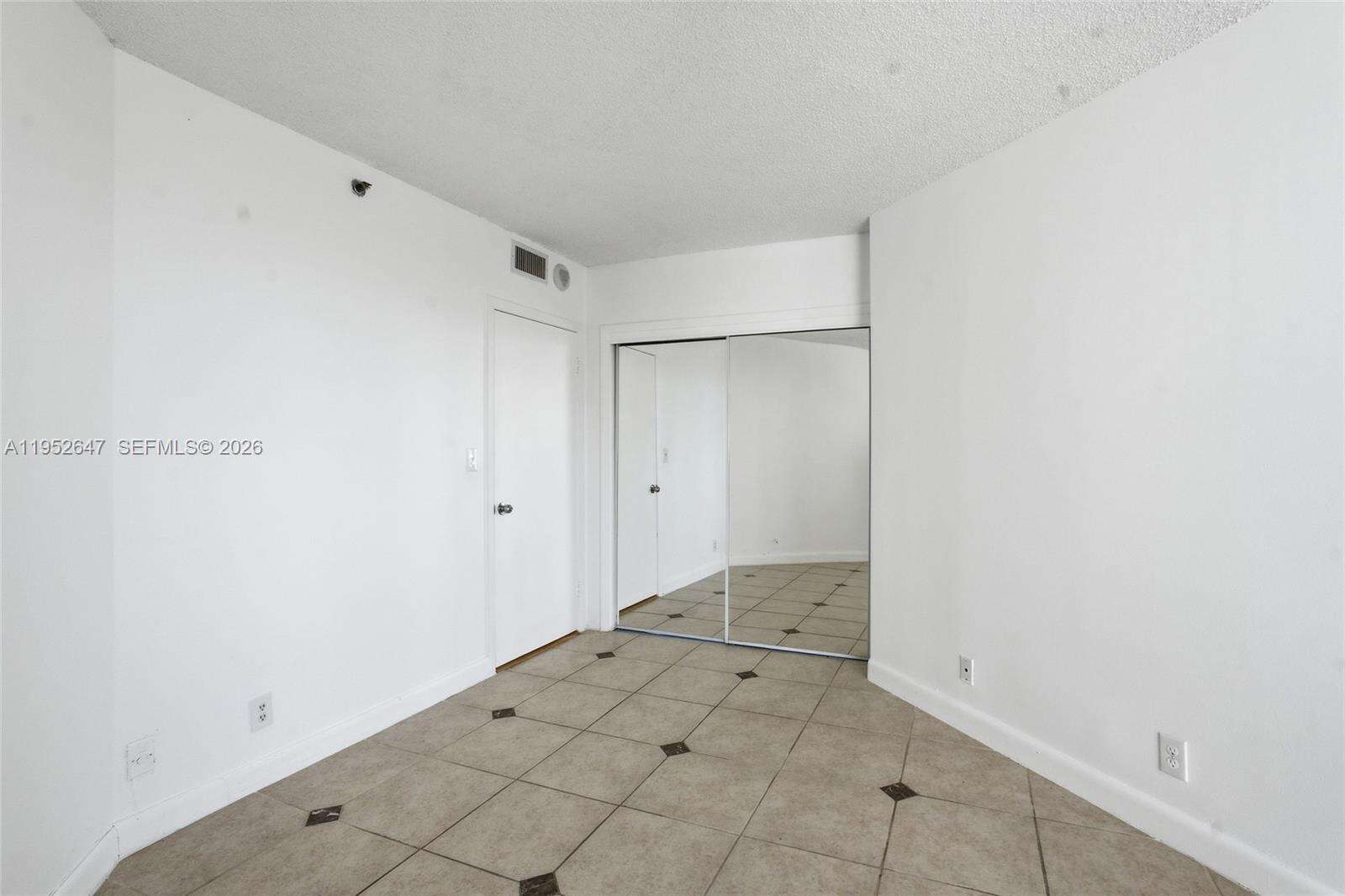 The Landmark at 20185 Country Club Dr, Aventura, FL 33180 - For Sale photo 19