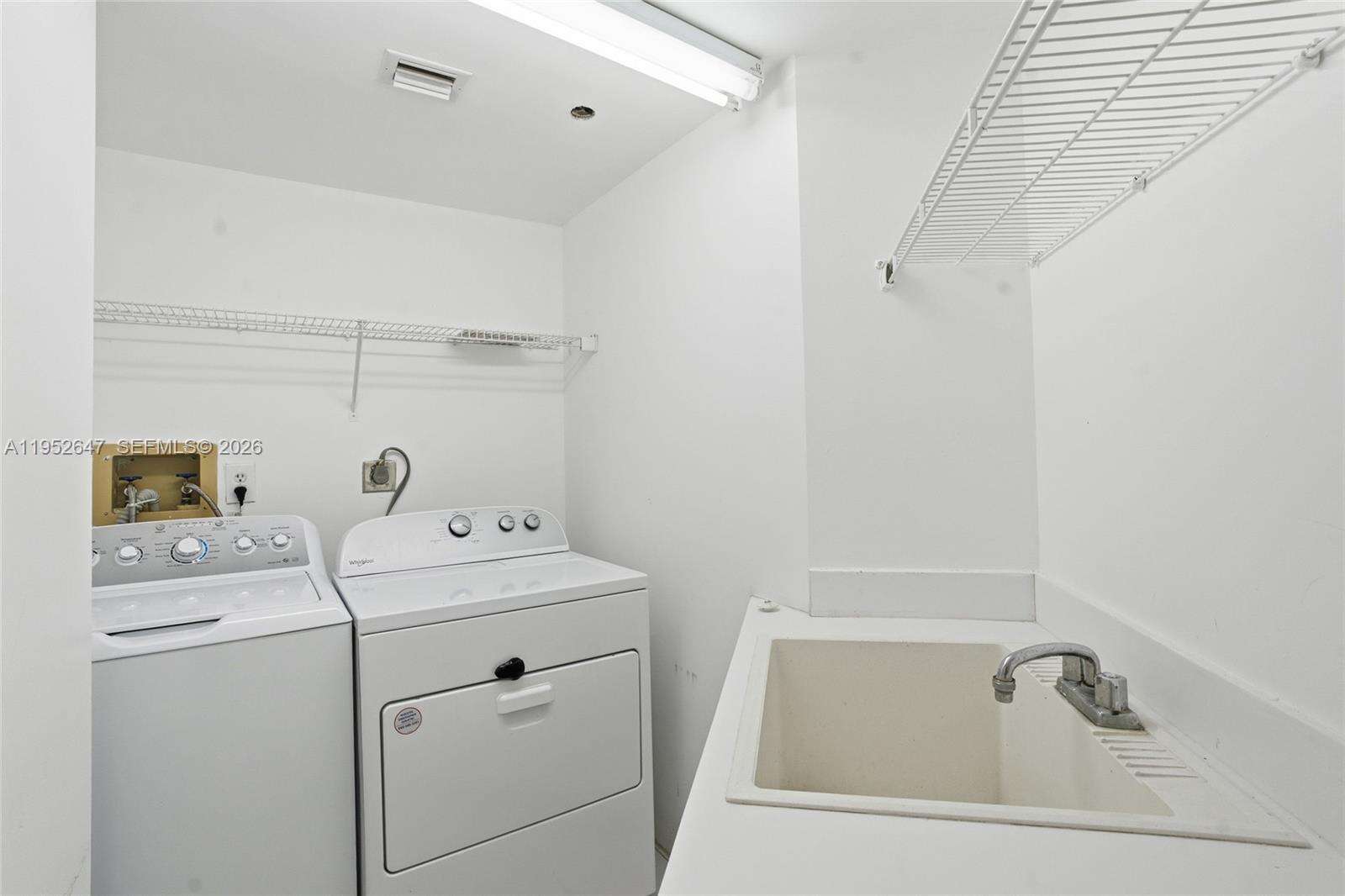 The Landmark at 20185 Country Club Dr, Aventura, FL 33180 - For Sale photo 22