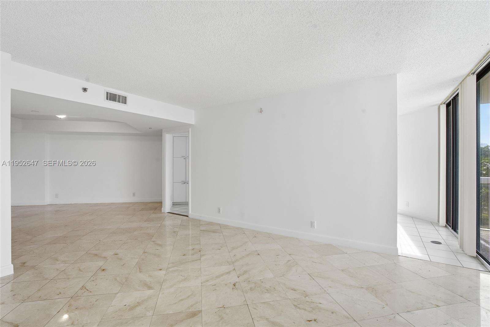 The Landmark at 20185 Country Club Dr, Aventura, FL 33180 - For Sale photo 6