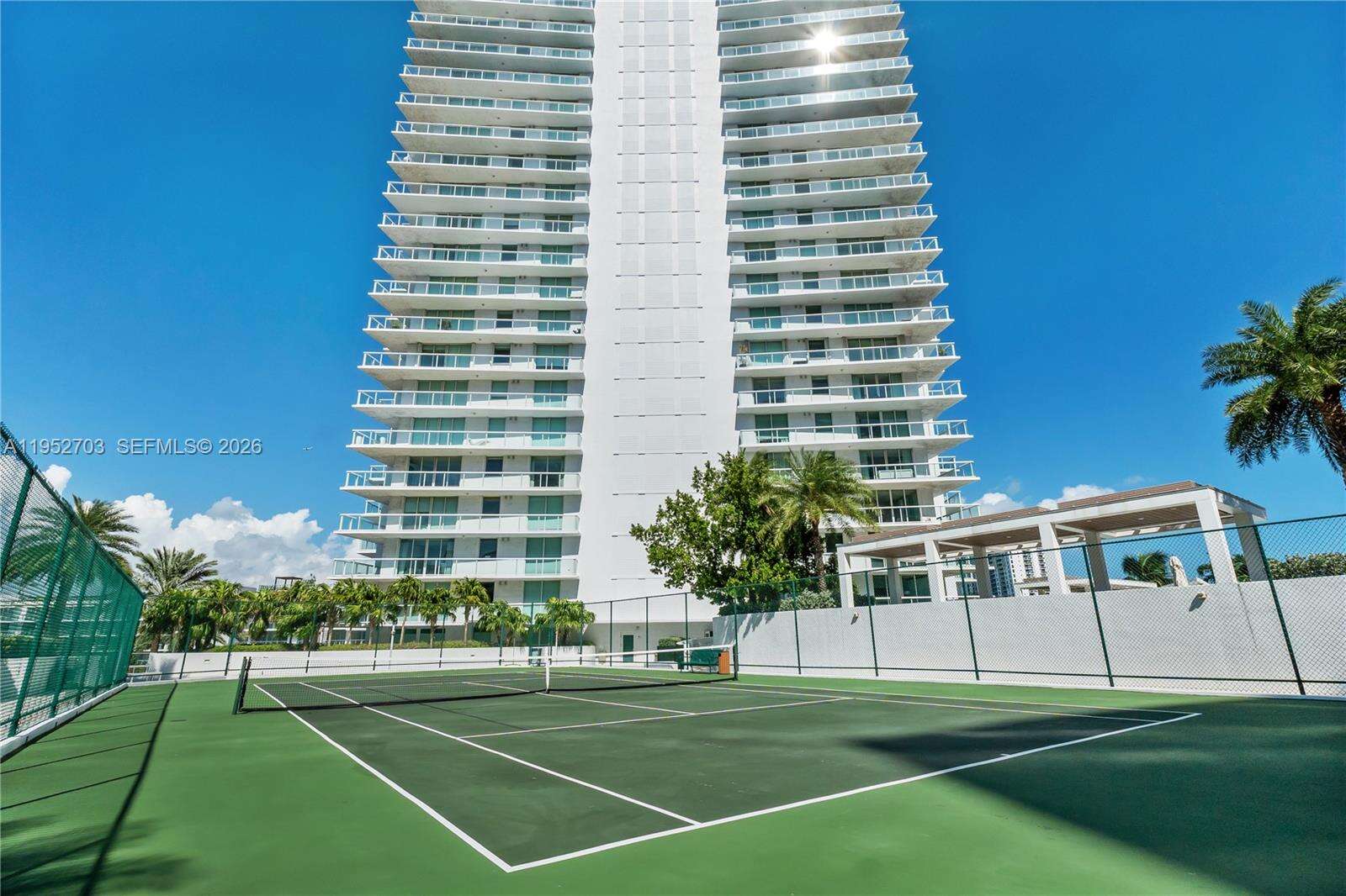 THE GRAND VENETIAN - 10 Venetian Way, Miami Beach, FL 33139 | Picture 17