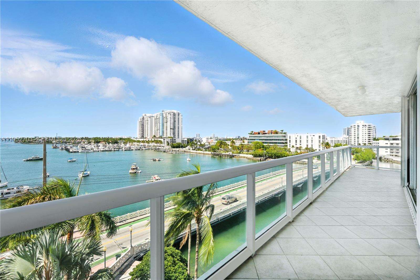 THE GRAND VENETIAN - 10 Venetian Way, Miami Beach, FL 33139 | Picture 3