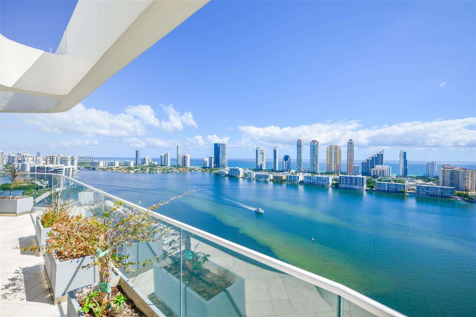 2800 ISL BLVD WILLIAMS ISL - 2800 Island Blvd, Aventura, FL 33160 | Picture 4