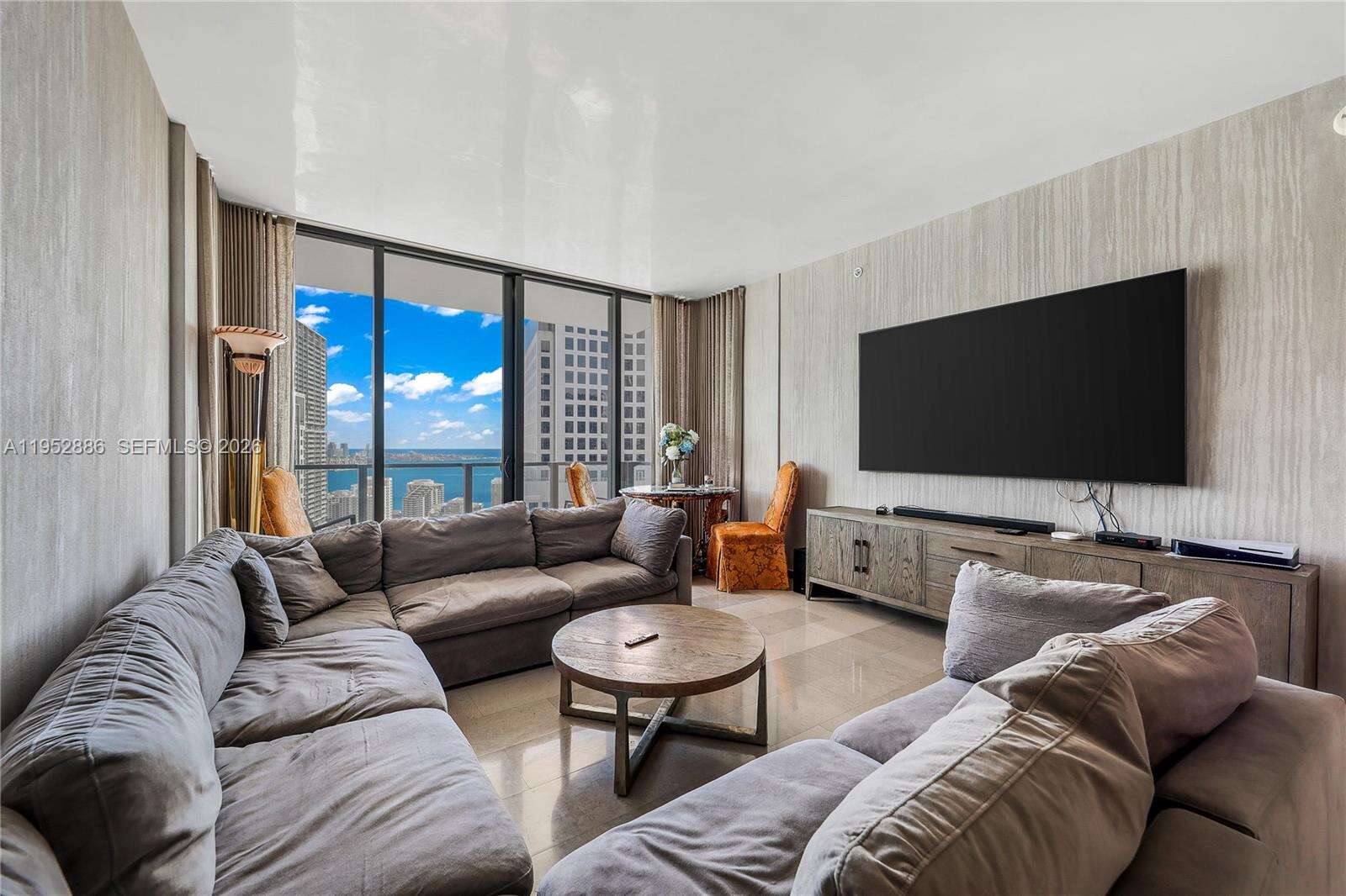 REACH - 68 6 St, Miami, FL 33131 | Picture 2