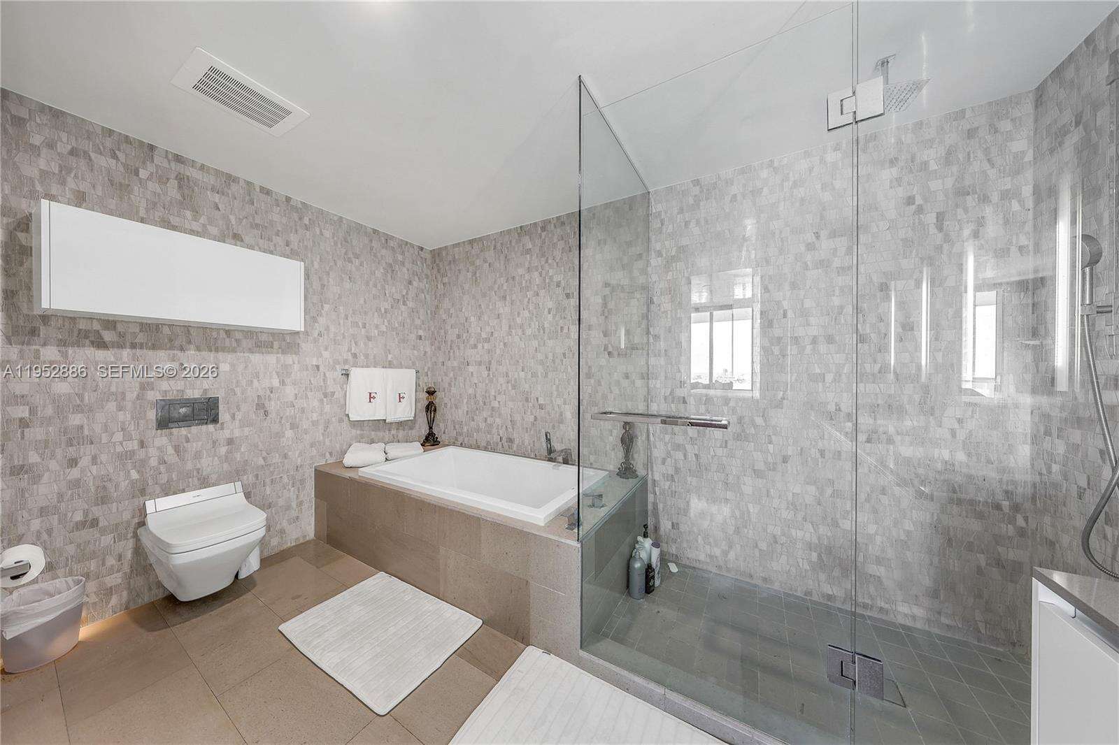 REACH - 68 6 St, Miami, FL 33131 | Picture 11