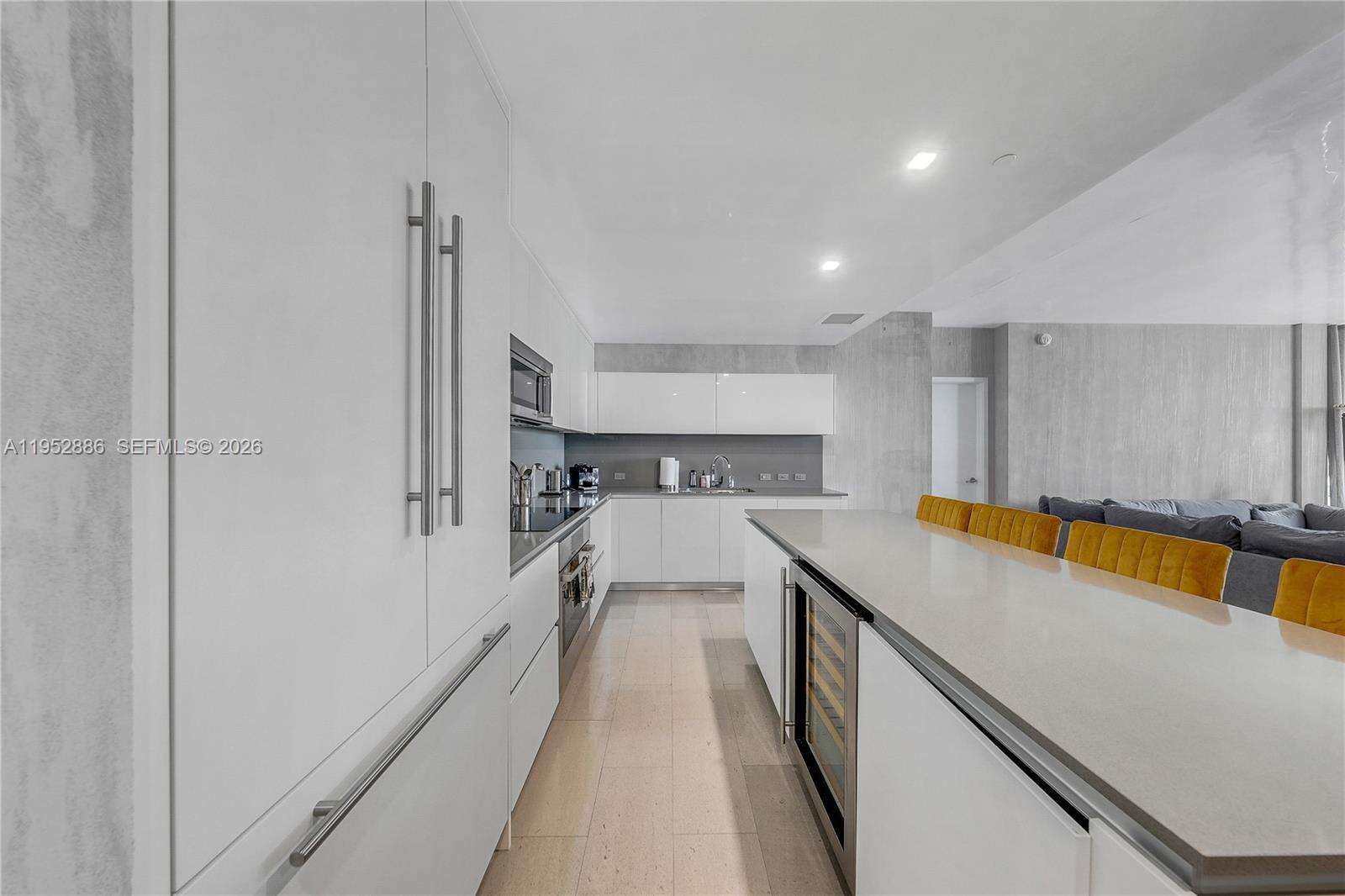 REACH - 68 6 St, Miami, FL 33131 | Picture 6