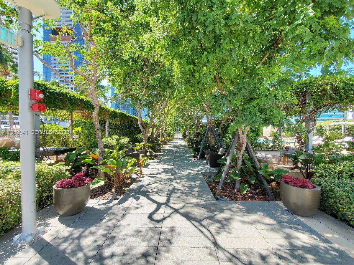 MILLENNIUM TOWER - 1435 Brickell Ave, Miami, FL 33131 | Picture 24