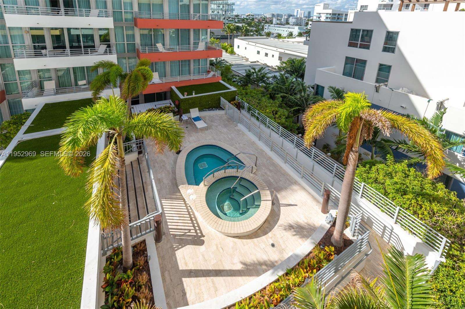 Hilton Bentley at 101 Ocean Dr, Miami Beach, FL 33139 - For Sale photo 13