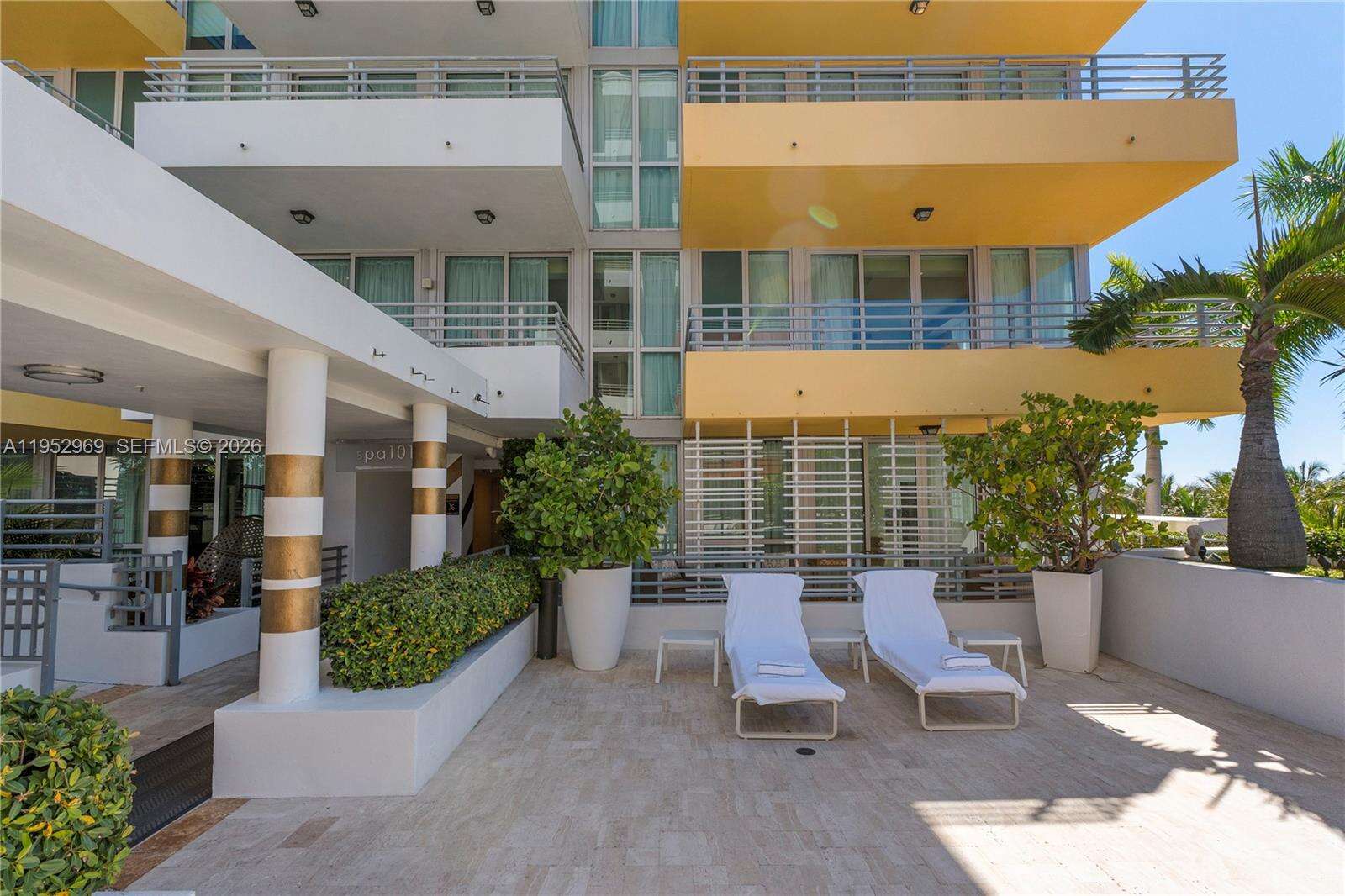 Hilton Bentley at 101 Ocean Dr, Miami Beach, FL 33139 - For Sale photo 16