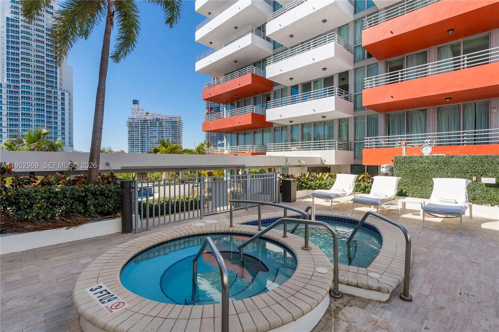 Hilton Bentley at 101 Ocean Dr, Miami Beach, FL 33139 - For Sale photo 20