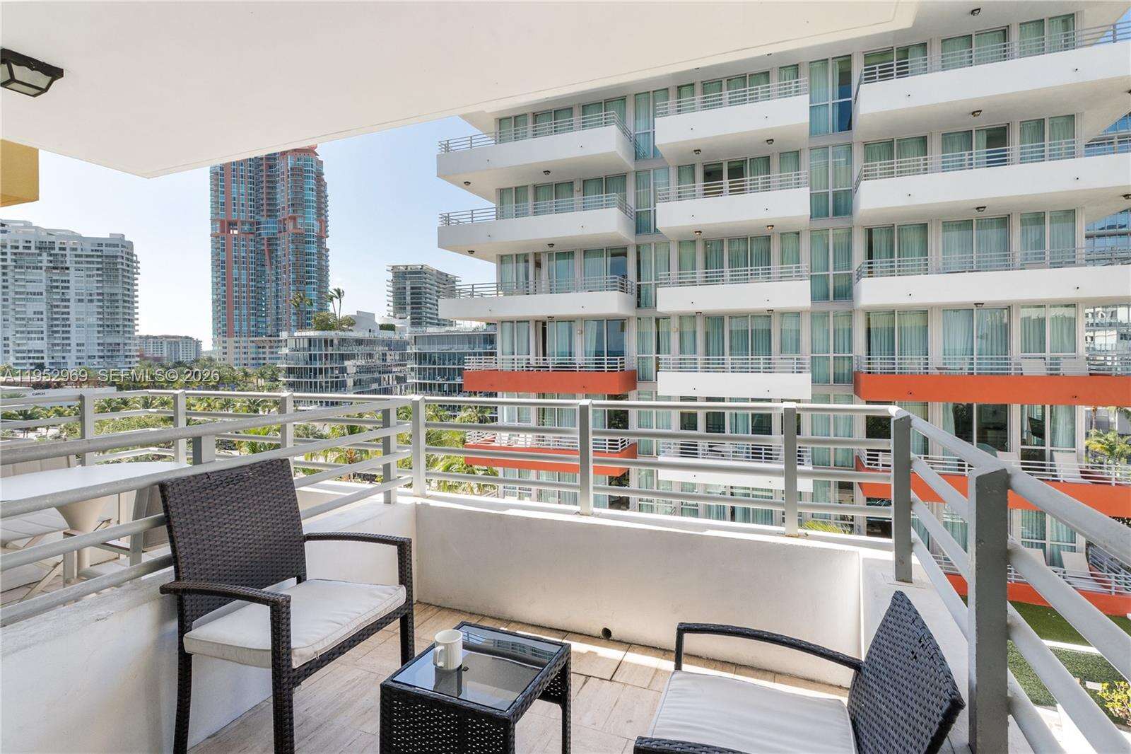 Hilton Bentley at 101 Ocean Dr, Miami Beach, FL 33139 - For Sale photo 10
