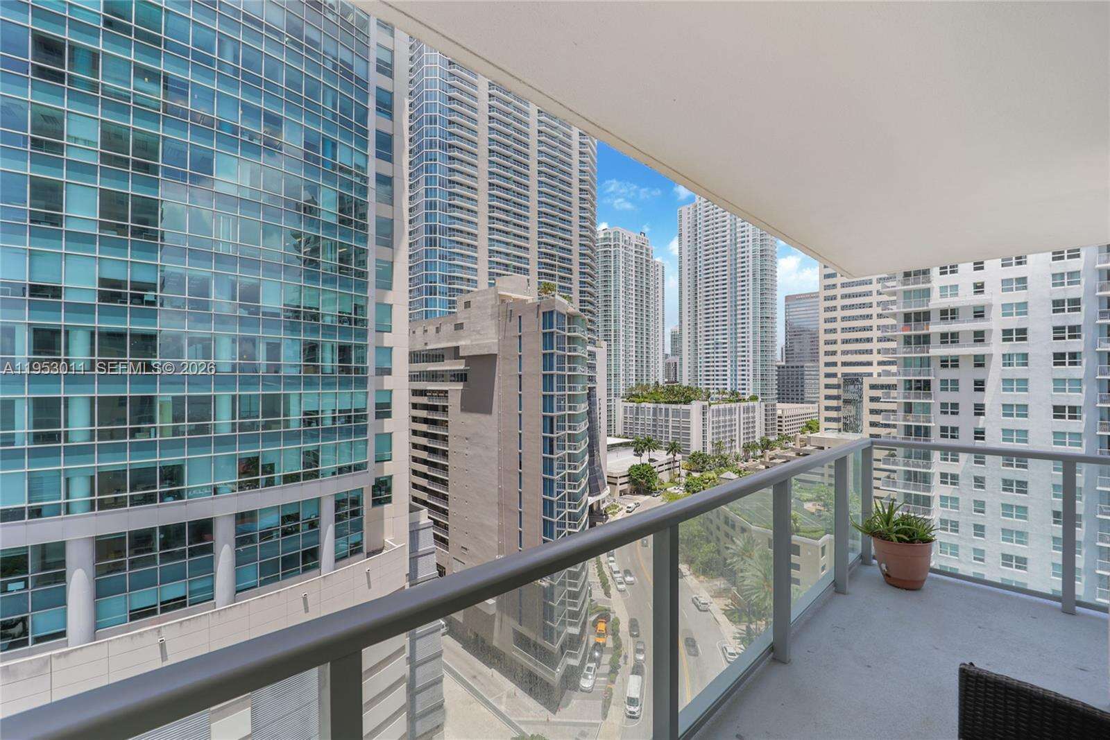 The Mark On Brickell at 1155 Brickell Bay Dr, Miami, FL 33131 - For Sale photo 6