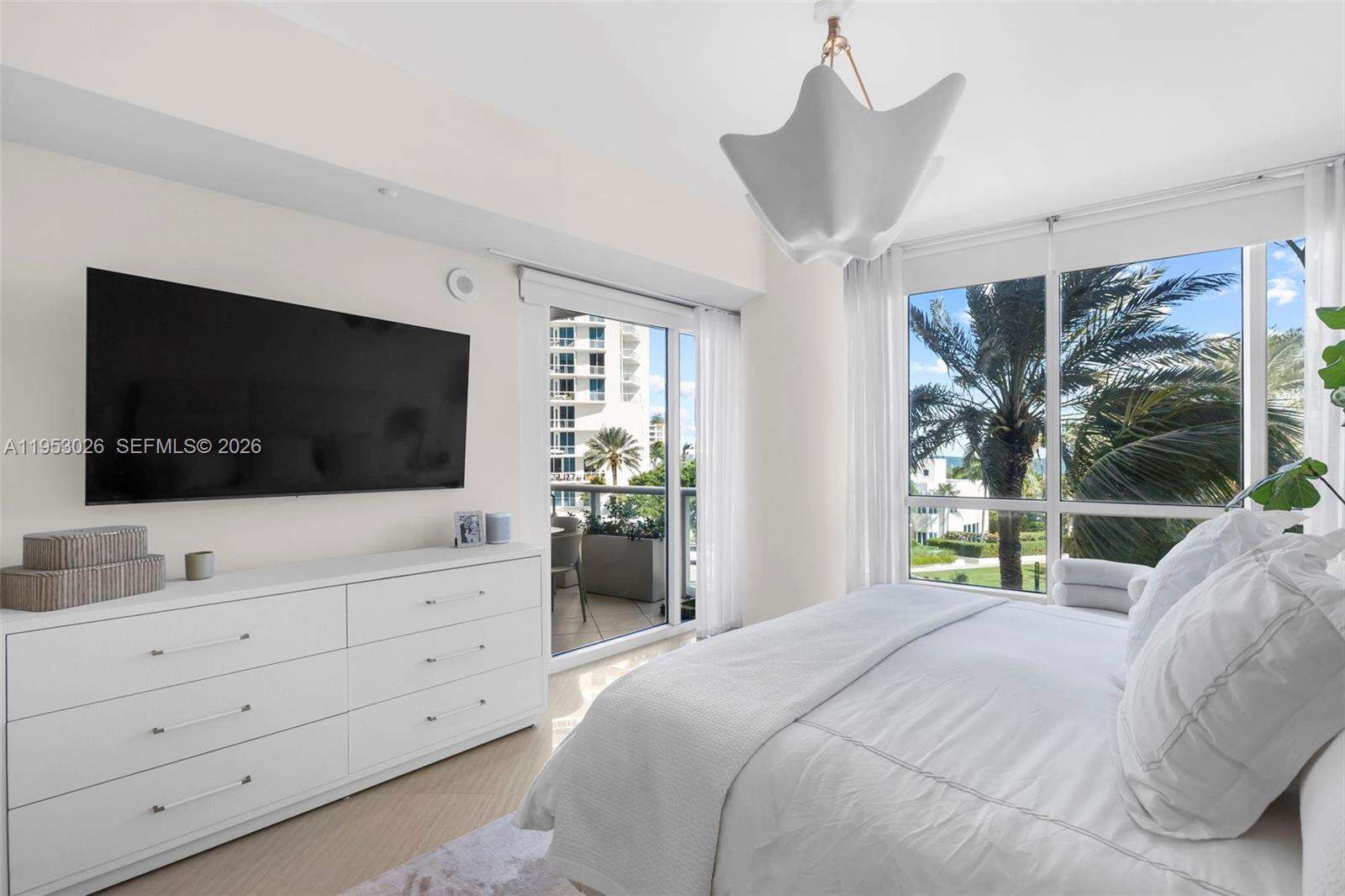CONTINUUM ON SOUTH BEACH CONDO THE SOUTH TOWER - 100 Pointe Dr, Miami Beach, FL 33139 | Picture 18
