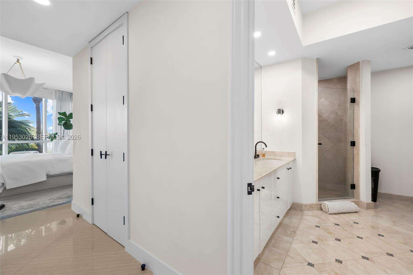 CONTINUUM ON SOUTH BEACH CONDO THE SOUTH TOWER - 100 Pointe Dr, Miami Beach, FL 33139 | Picture 19