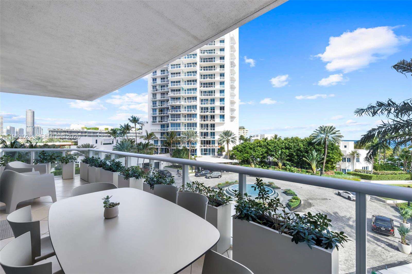 CONTINUUM ON SOUTH BEACH CONDO THE SOUTH TOWER - 100 Pointe Dr, Miami Beach, FL 33139 | Picture 26
