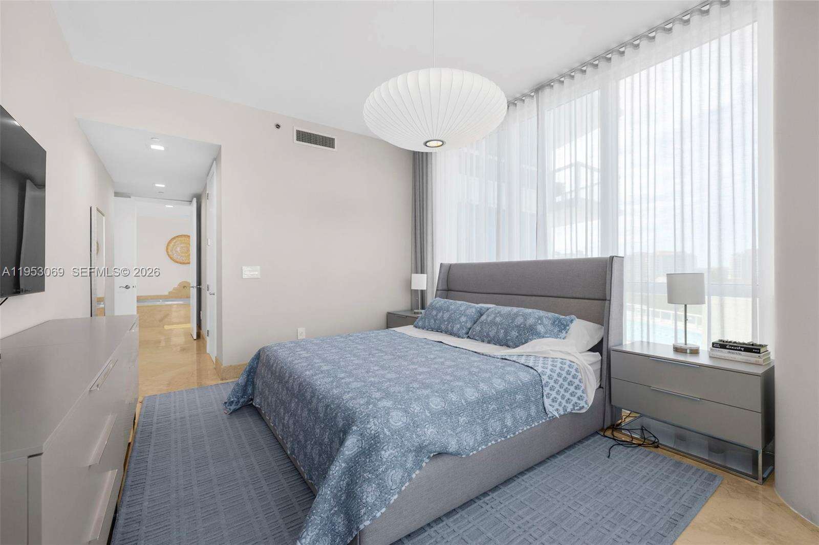 CONTINUUM ON SOUTH BEACH CONDO THE SOUTH TOWER - 100 Pointe Dr, Miami Beach, FL 33139 | Picture 14