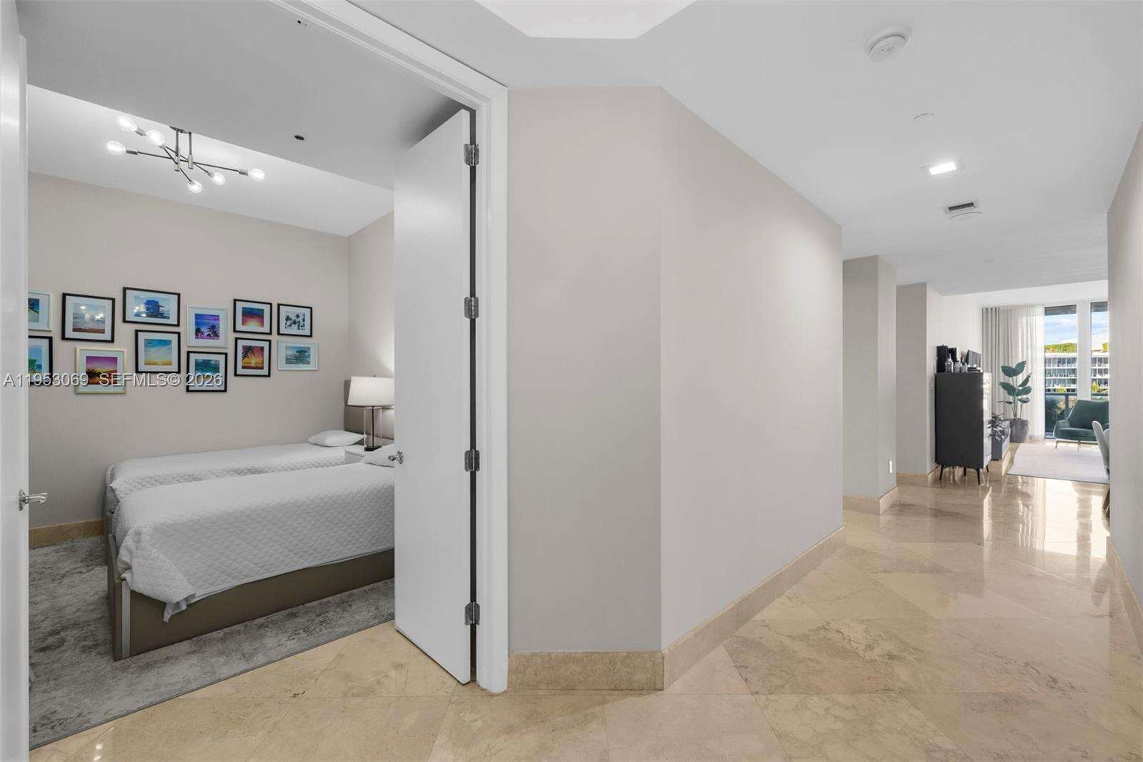 CONTINUUM ON SOUTH BEACH CONDO THE SOUTH TOWER - 100 Pointe Dr, Miami Beach, FL 33139 | Picture 16