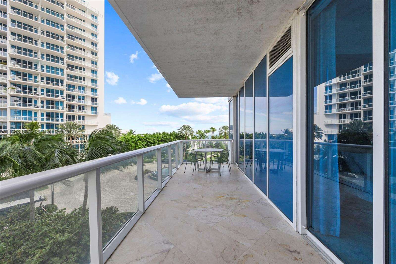 CONTINUUM ON SOUTH BEACH CONDO THE SOUTH TOWER - 100 Pointe Dr, Miami Beach, FL 33139 | Picture 19