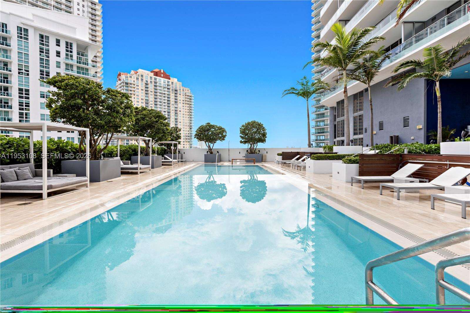 BRICKELLHOUSE - 1300 Brickell Bay Dr, Miami, FL 33131 | Picture 3