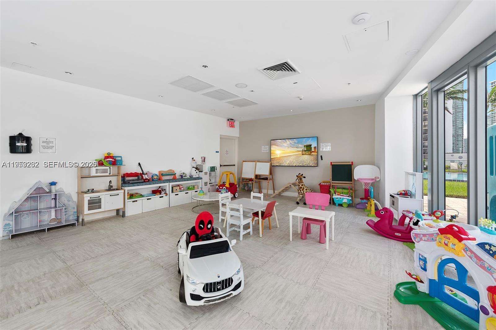 Blue at 601 36 St, Miami, FL 33137 - For Sale photo 47