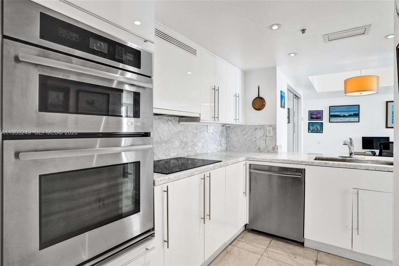 The Floridian at 650 W Ave, Miami Beach, FL 33139 - For Sale photo 14
