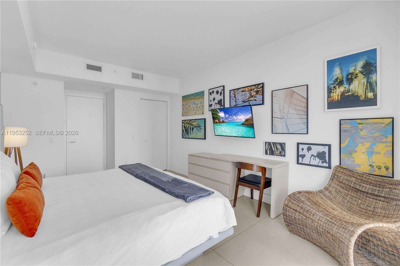 Hyde Resort at 4111 Ocean Dr, Hollywood, FL 33019 - For Sale photo 13