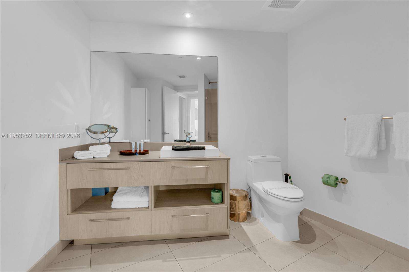 Hyde Resort at 4111 Ocean Dr, Hollywood, FL 33019 - For Sale photo 15