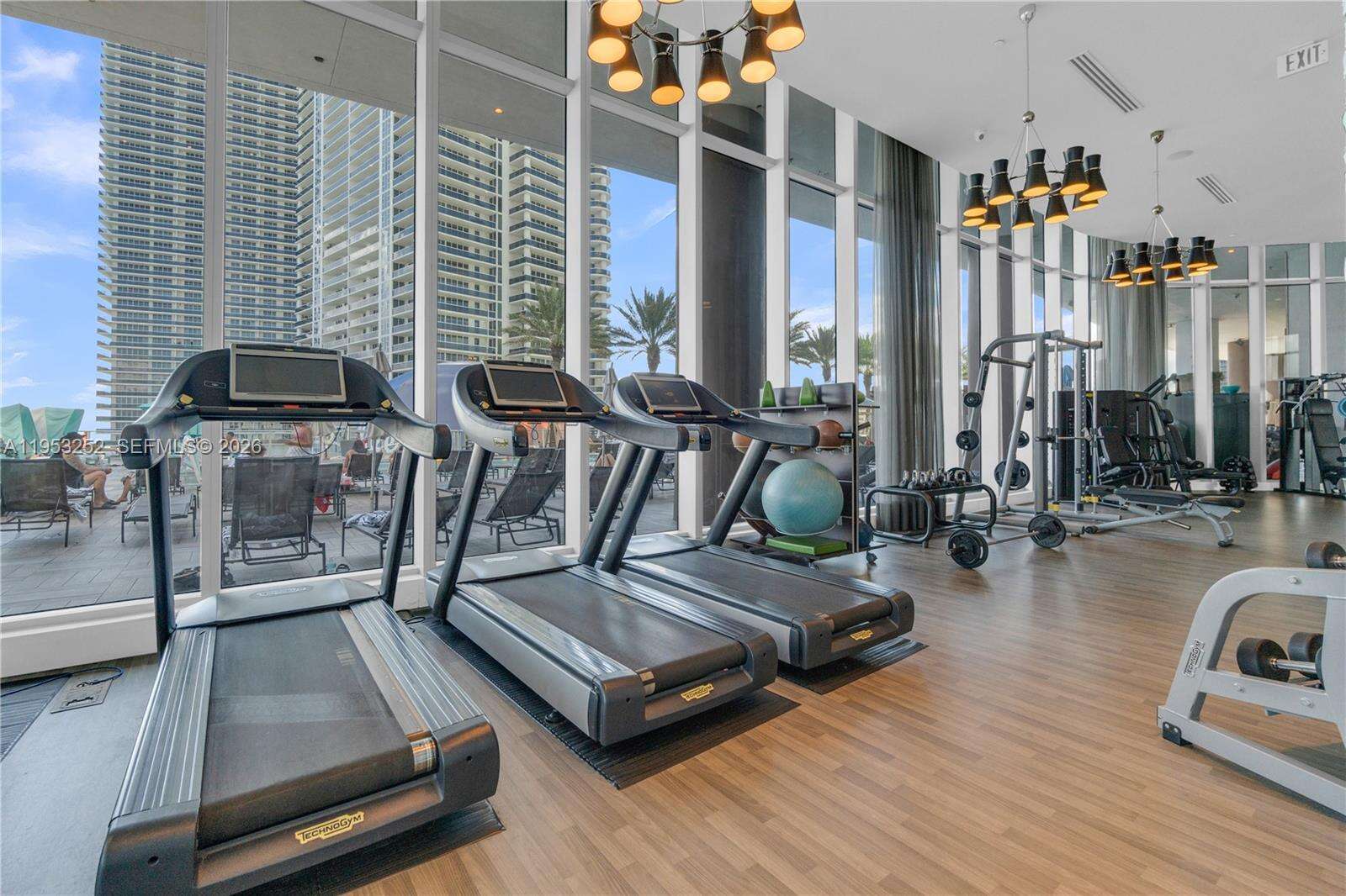Hyde Resort at 4111 Ocean Dr, Hollywood, FL 33019 - For Sale photo 33