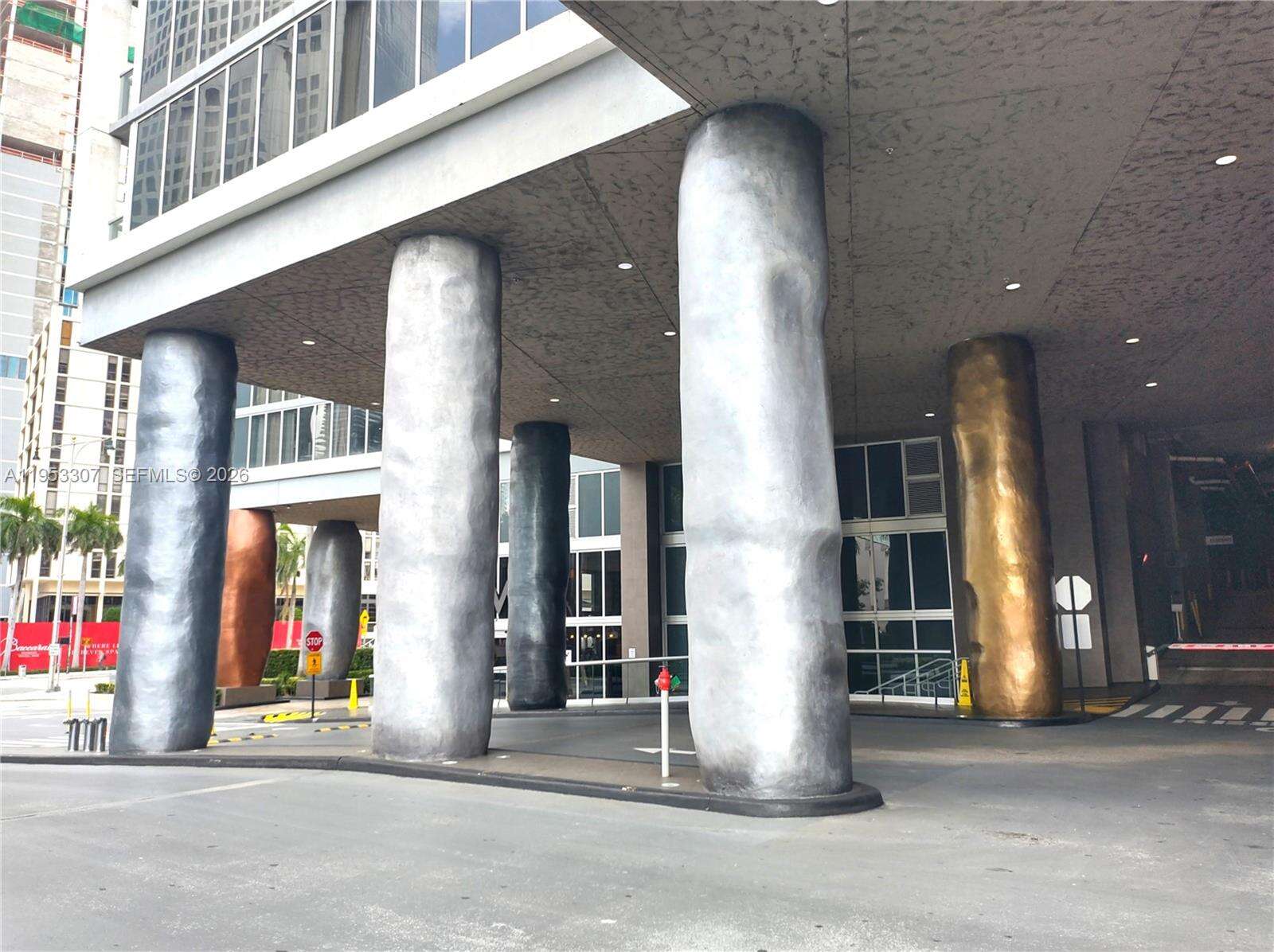 ICONBRICKELL CONDO NO 1 - 465 Brickell Ave, Miami, FL 33131 | Picture 1