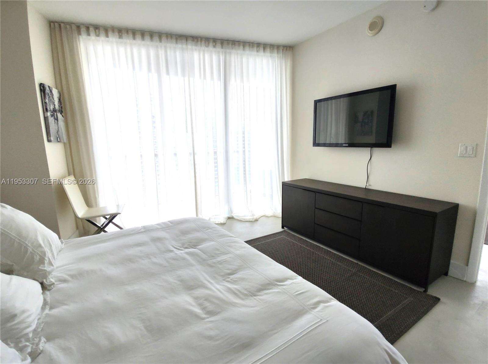 ICONBRICKELL CONDO NO 1 - 465 Brickell Ave, Miami, FL 33131 | Picture 15