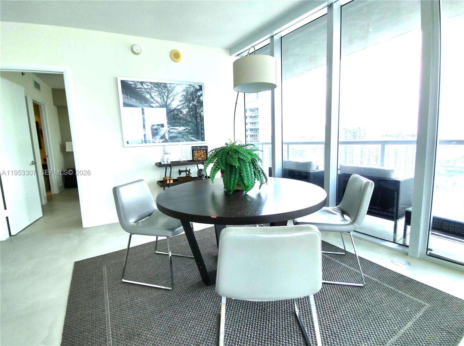 ICONBRICKELL CONDO NO 1 - 465 Brickell Ave, Miami, FL 33131 | Picture 4