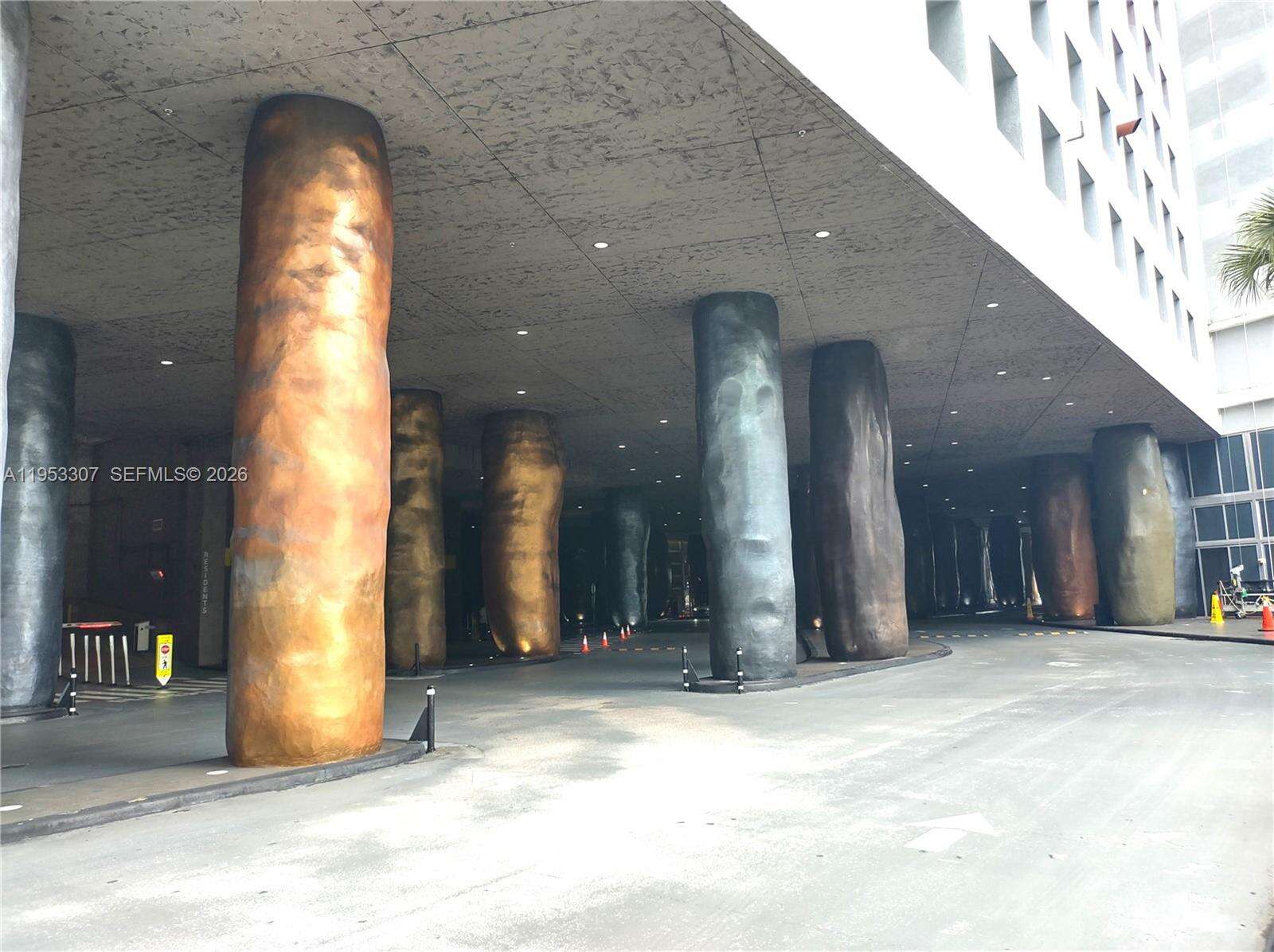 ICONBRICKELL CONDO NO 1 - 465 Brickell Ave, Miami, FL 33131 | Picture 33