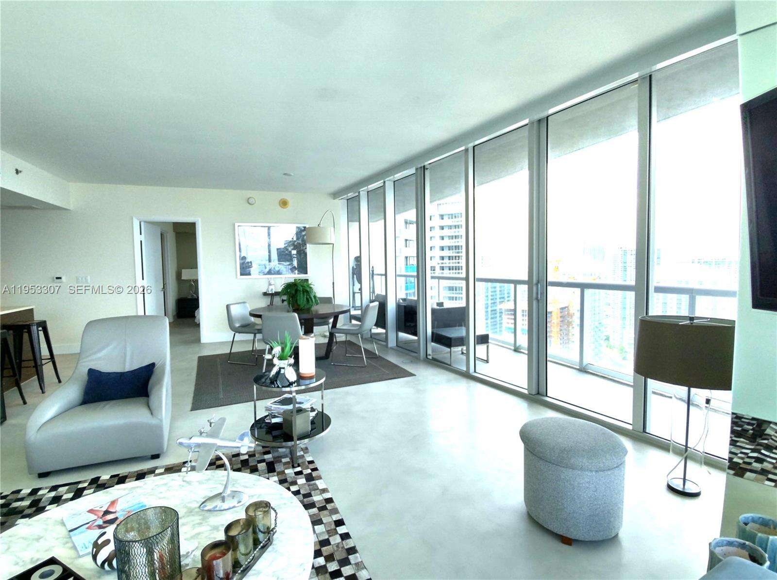ICONBRICKELL CONDO NO 1 - 465 Brickell Ave, Miami, FL 33131 | Picture 5