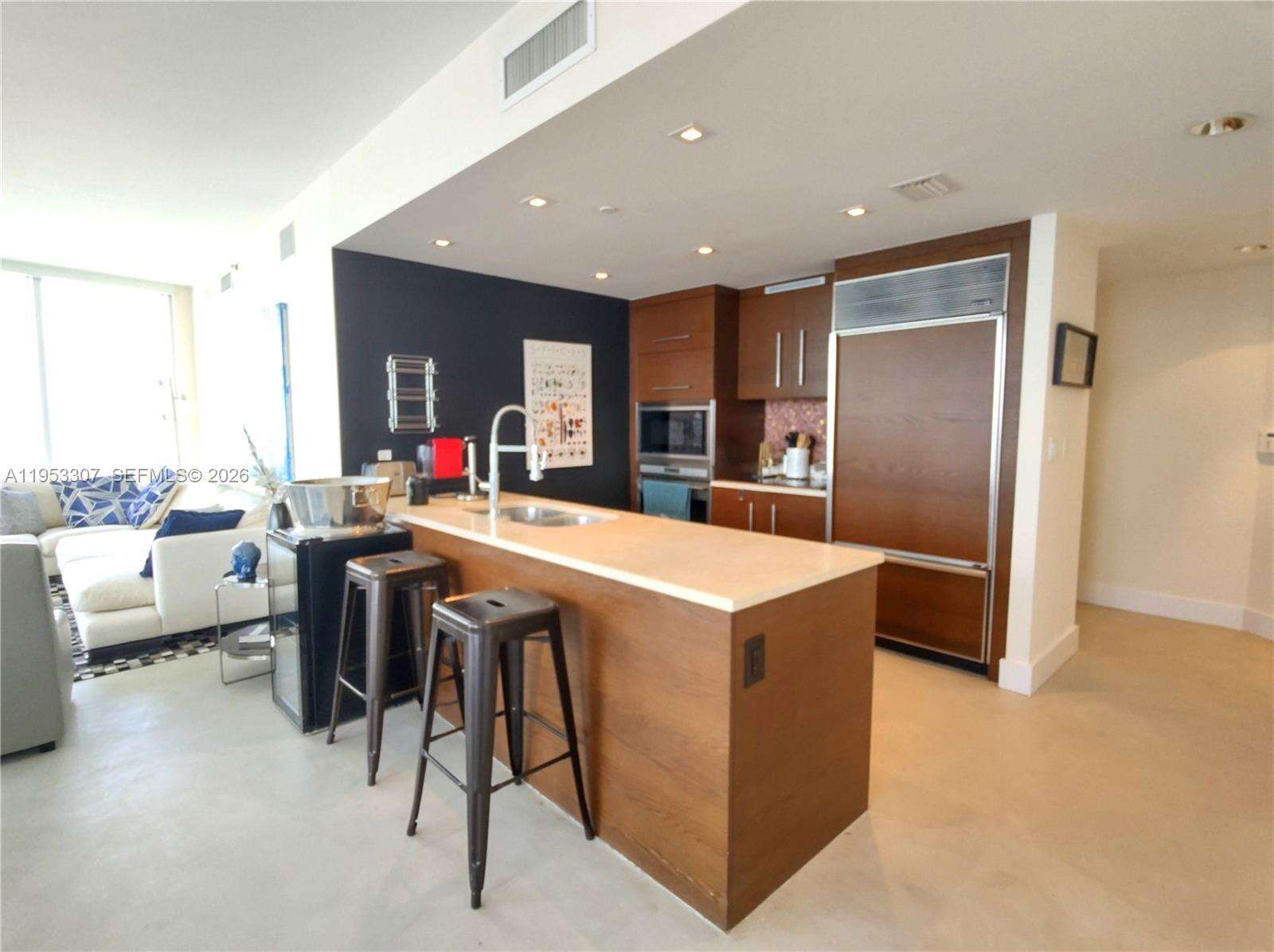 ICONBRICKELL CONDO NO 1 - 465 Brickell Ave, Miami, FL 33131 | Picture 10