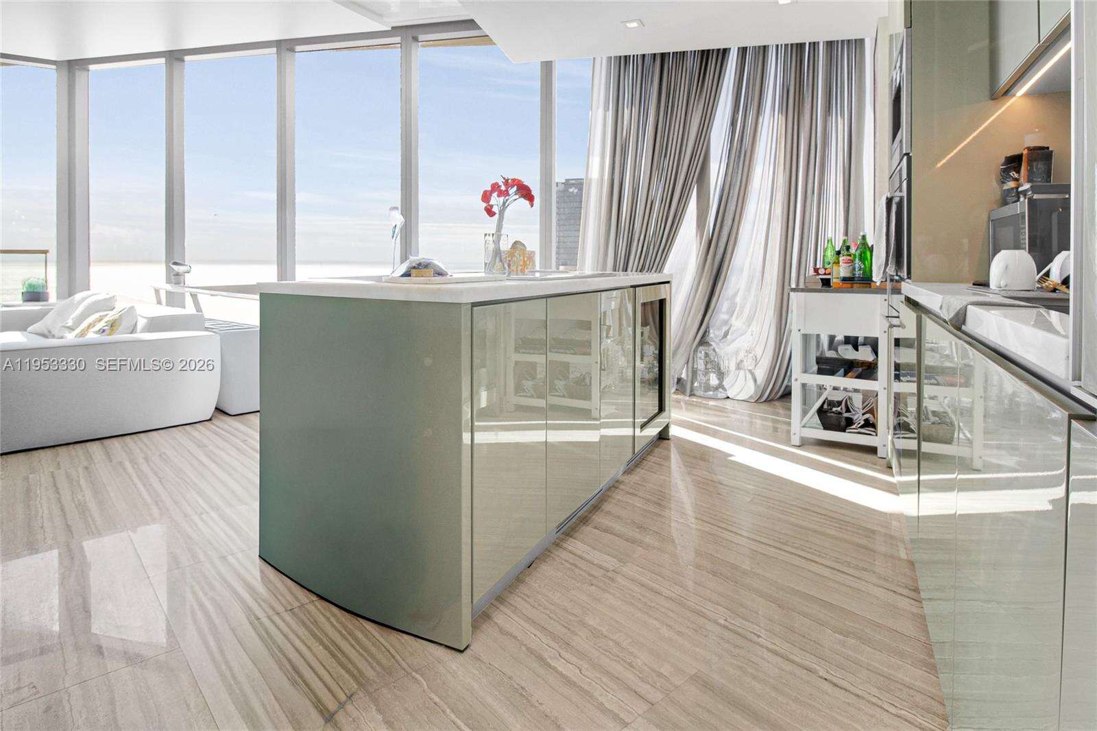 18975 COLLINS - 18975 Collins Ave, Sunny Isles Beach, FL 33160 | Picture 5