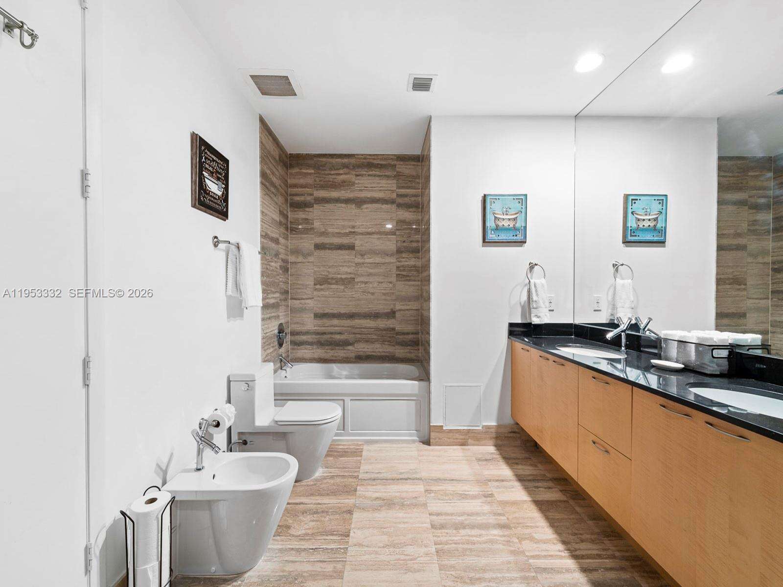 TDR TOWER II - 15901 Collins Ave, Sunny Isles Beach, FL 33160 | Picture 21