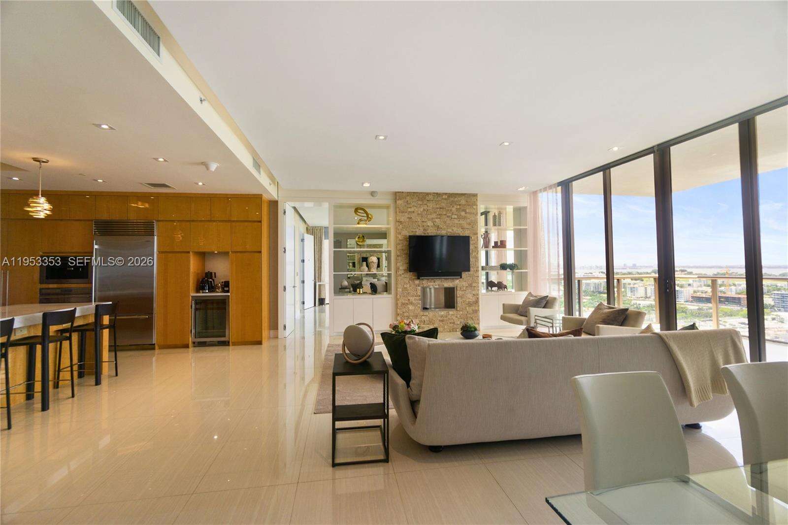 BAL HARBOUR NORTH SOUTH - 9705 Collins Ave, Bal Harbour, FL 33154 | Picture 5