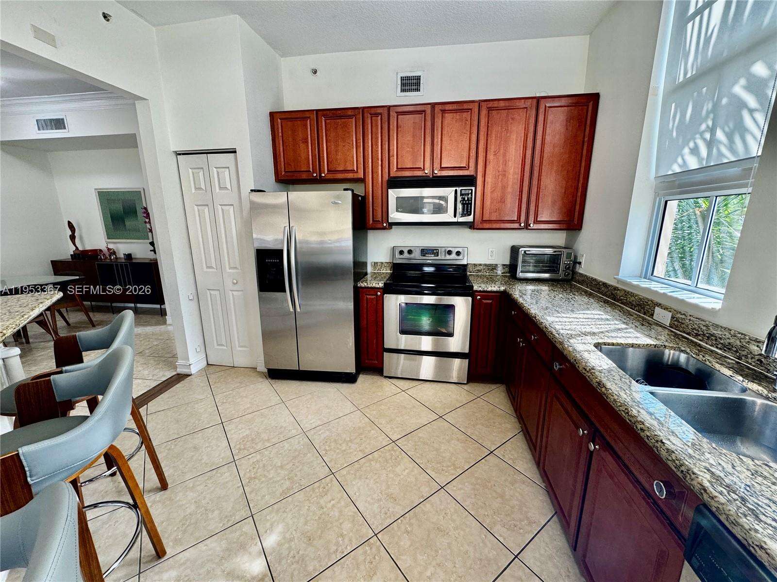 Alaqua at 3001 185 St, Aventura, FL 33180 - For Sale photo 4