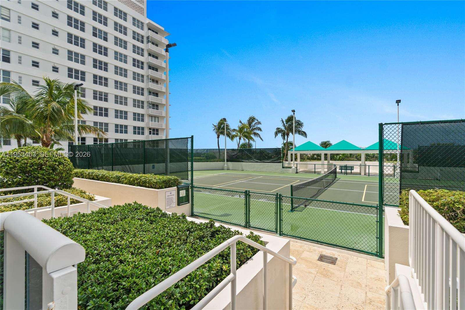 GREEN DIAMOND - 4775 Collins Ave, Miami Beach, FL 33140 | Picture 11