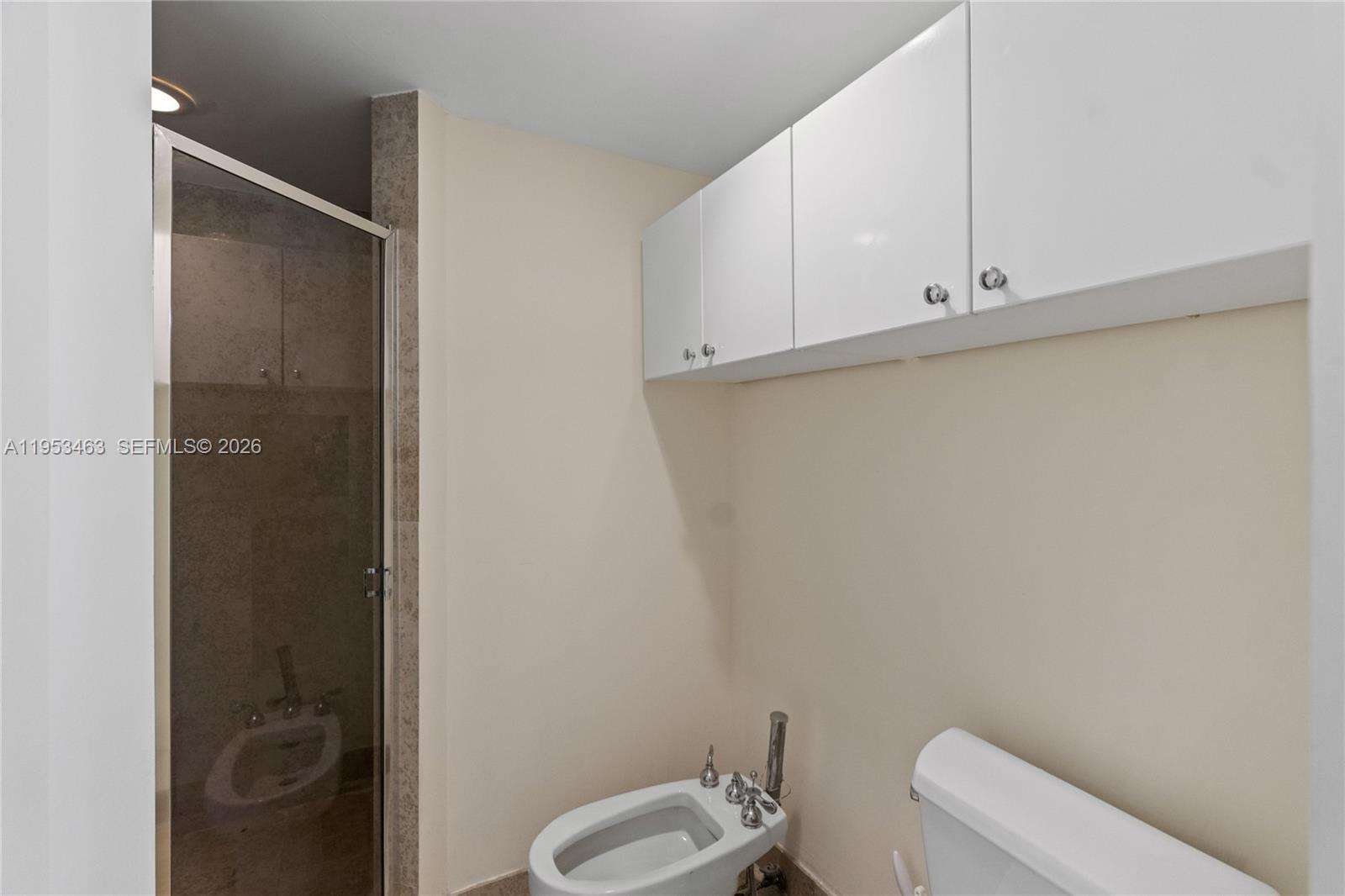 GREEN DIAMOND - 4775 Collins Ave, Miami Beach, FL 33140 | Picture 26