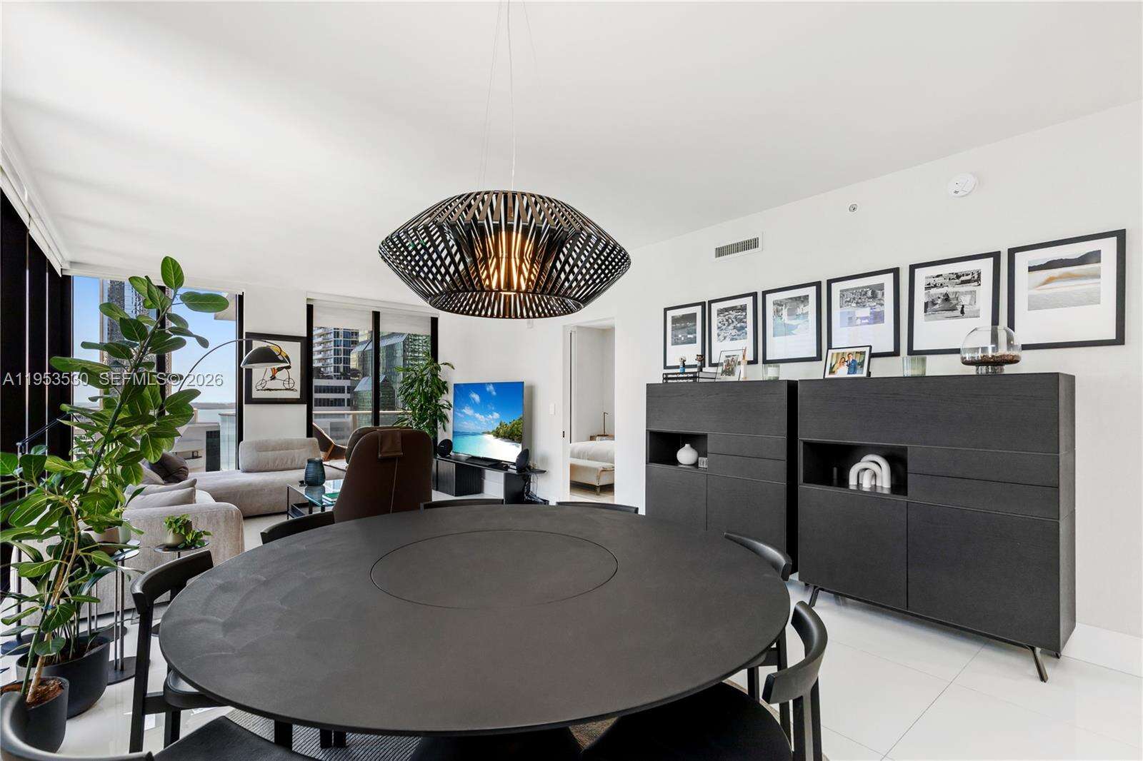 1010 BRICKELL - 1010 Brickell Ave, Miami, FL 33131 | Picture 2