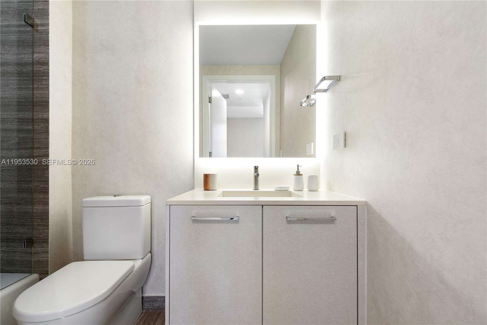 1010 BRICKELL - 1010 Brickell Ave, Miami, FL 33131 | Picture 24