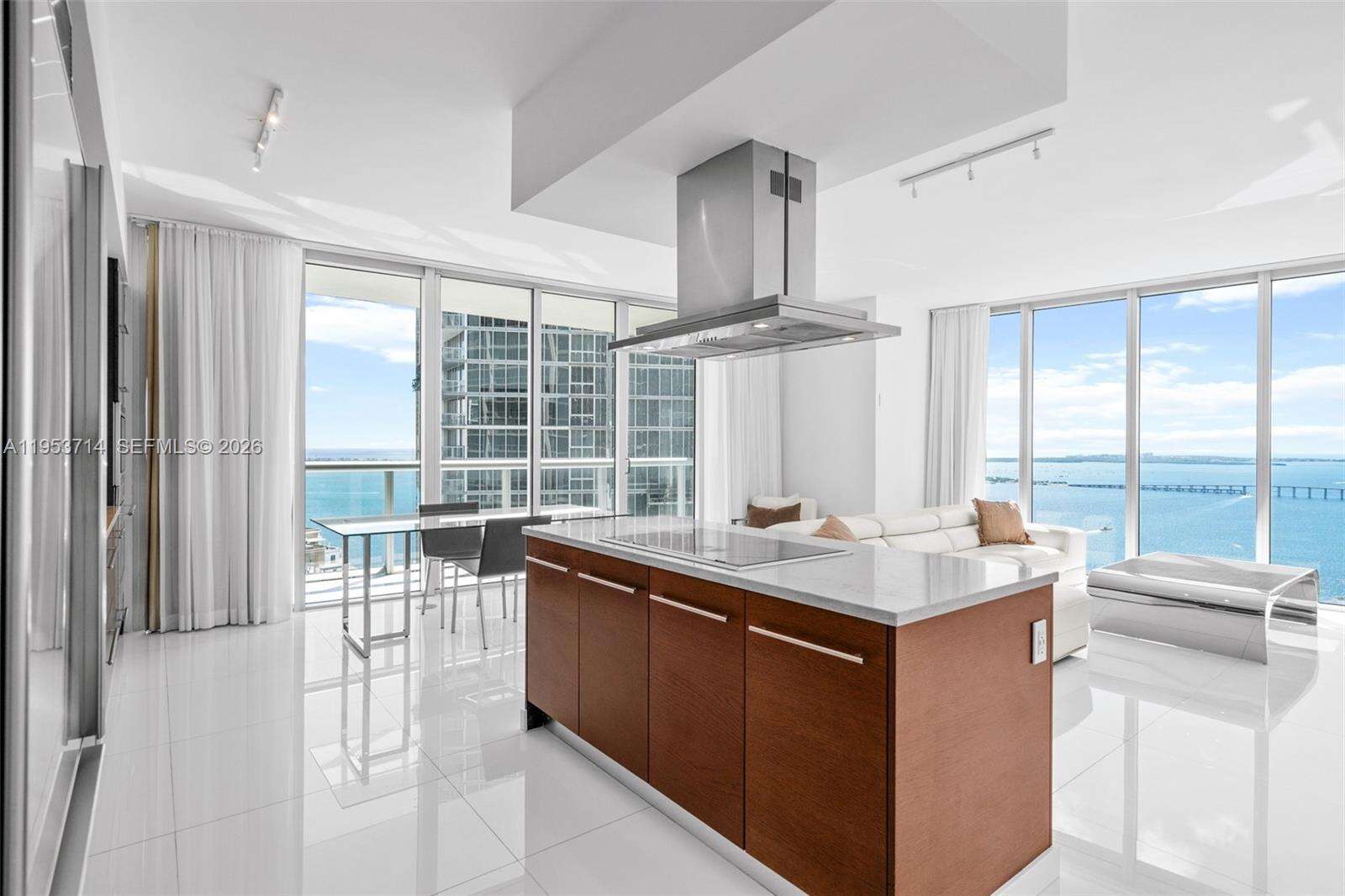 ICON BRICKELL CONDO NO 3 - 485 Brickell Ave, Miami, FL 33131 | Picture 2