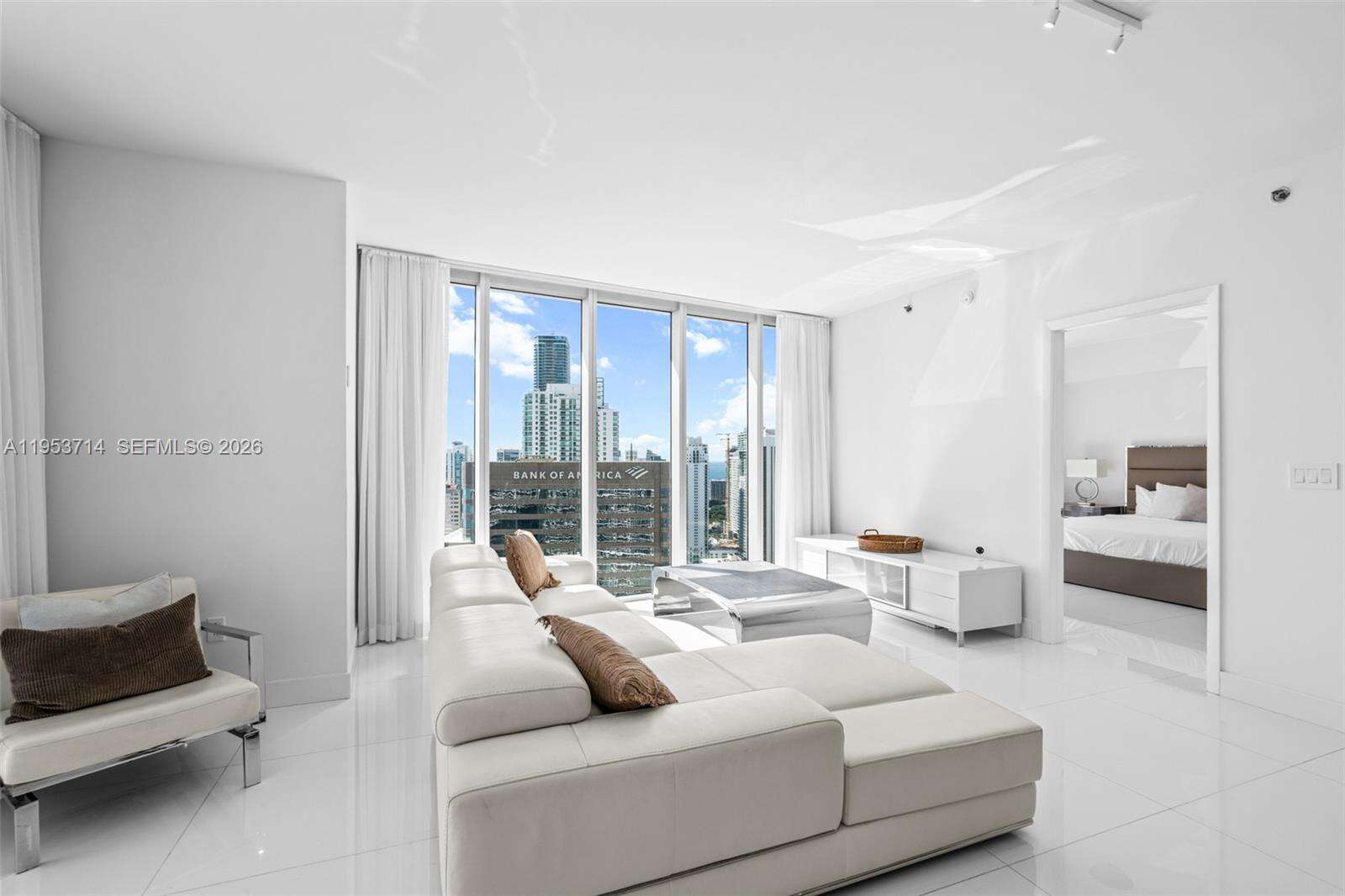 ICON BRICKELL CONDO NO 3 - 485 Brickell Ave, Miami, FL 33131 | Picture 15