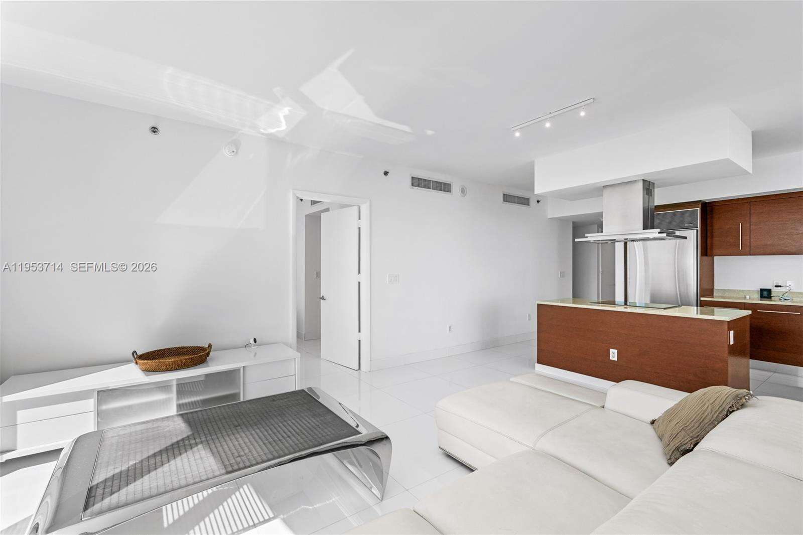 ICON BRICKELL CONDO NO 3 - 485 Brickell Ave, Miami, FL 33131 | Picture 19