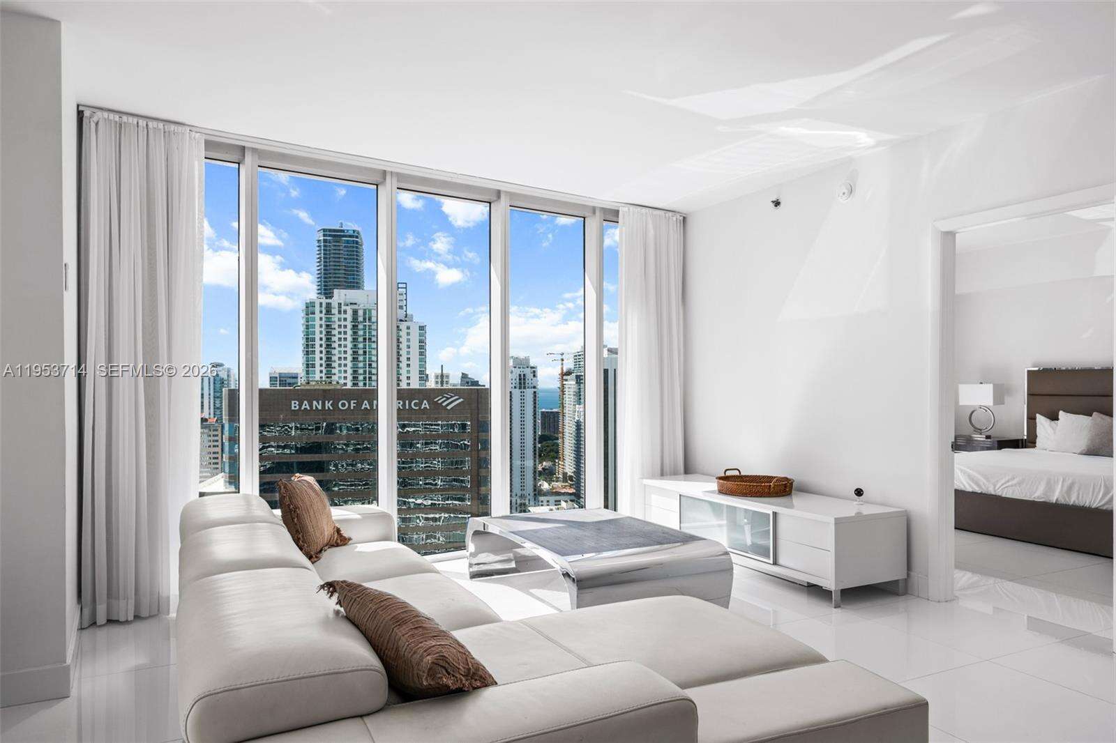 ICON BRICKELL CONDO NO 3 - 485 Brickell Ave, Miami, FL 33131 | Picture 3