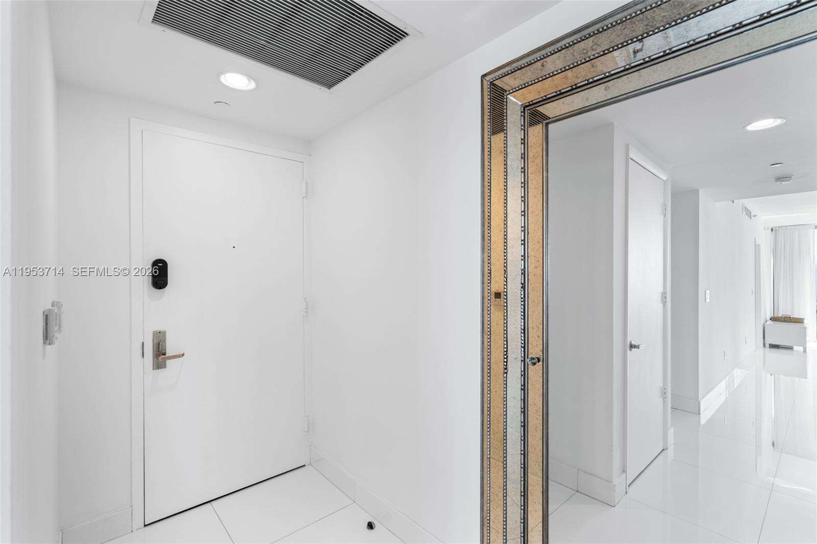 ICON BRICKELL CONDO NO 3 - 485 Brickell Ave, Miami, FL 33131 | Picture 23