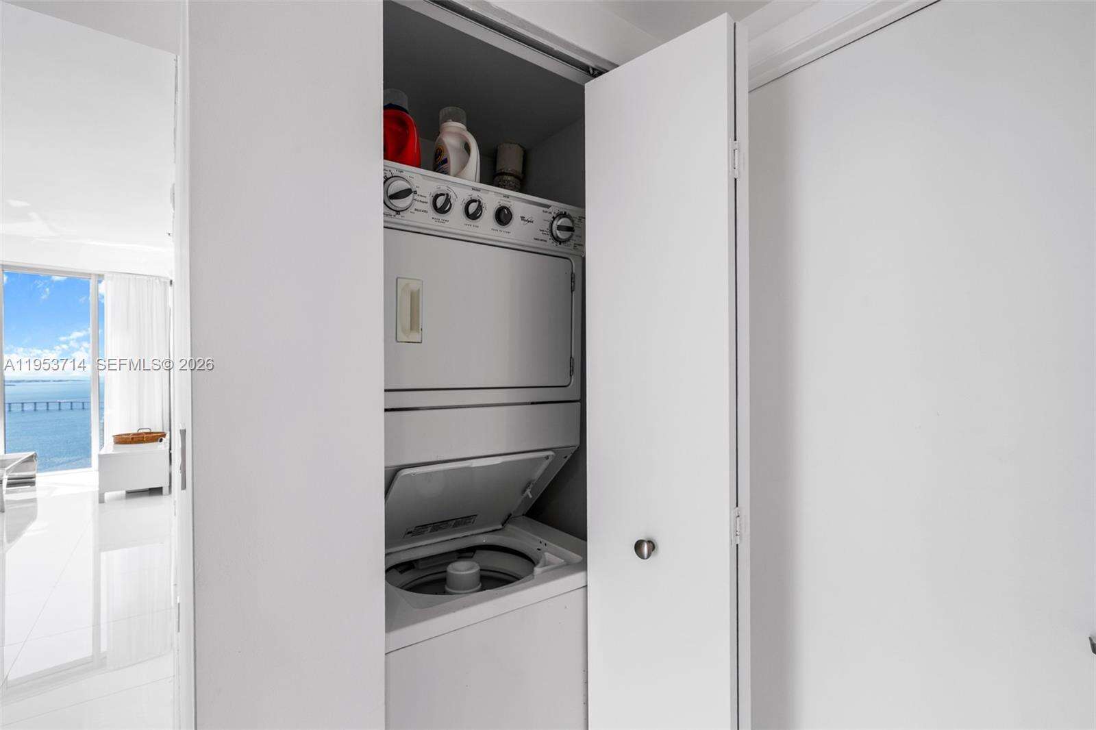 ICON BRICKELL CONDO NO 3 - 485 Brickell Ave, Miami, FL 33131 | Picture 25