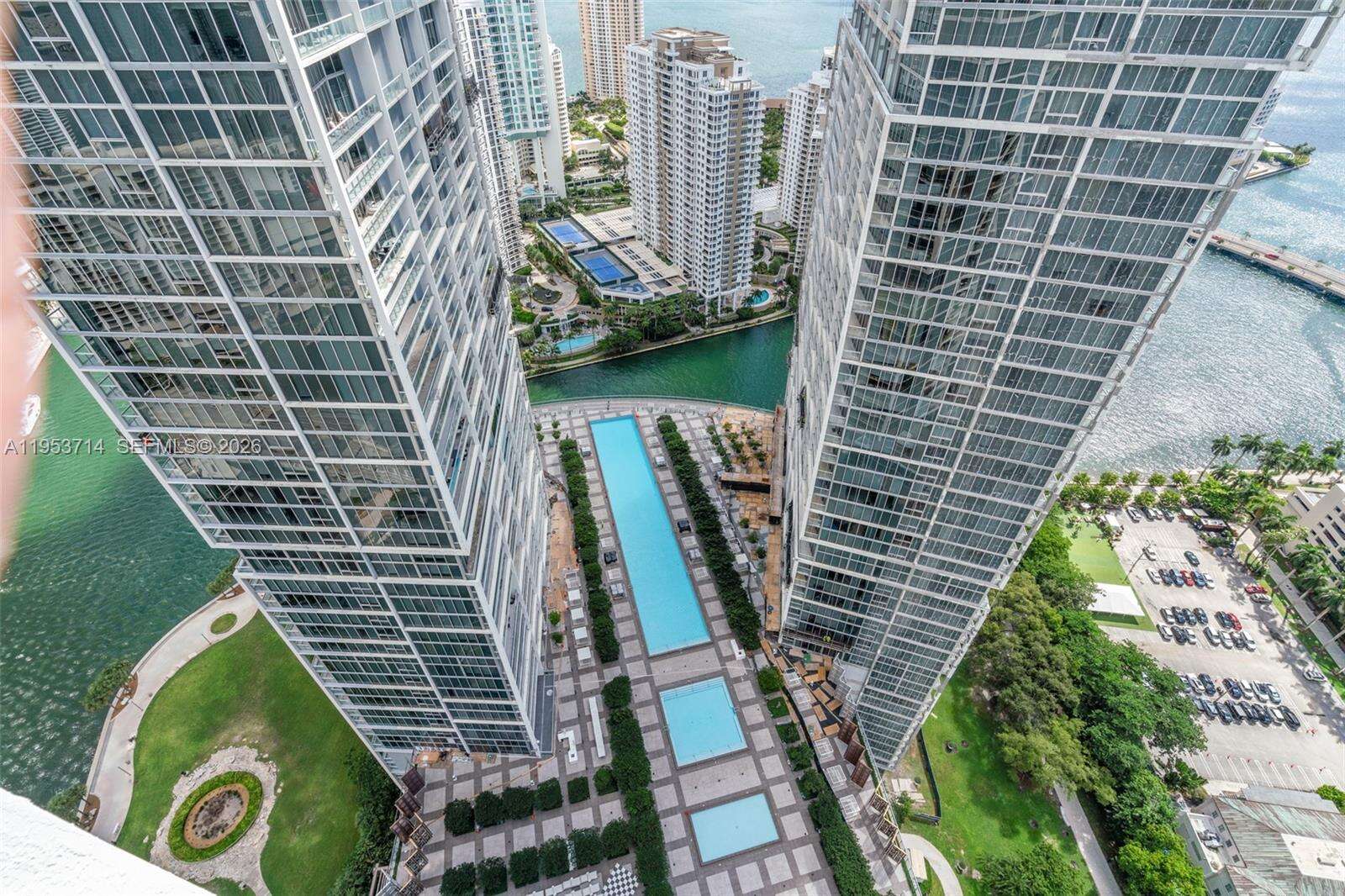 ICON BRICKELL CONDO NO 3 - 485 Brickell Ave, Miami, FL 33131 | Picture 26