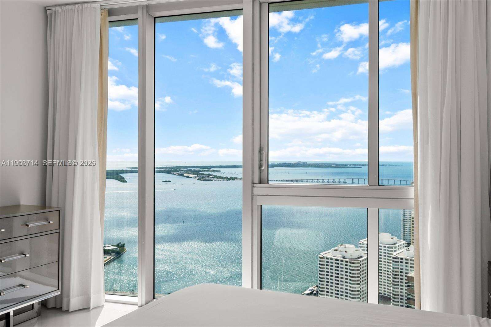 ICON BRICKELL CONDO NO 3 - 485 Brickell Ave, Miami, FL 33131 | Picture 38
